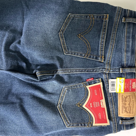 Levi's Blue Classic Fit Jeans - Picture 11 of 11